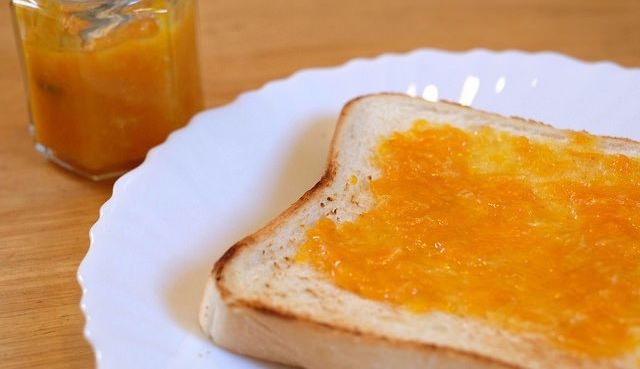 Апельсиновое варенье с корицей